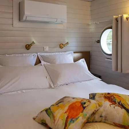 Botel Peniche Mirage-chambre D'hotes Carcassonne