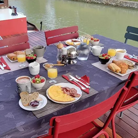 Péniche Mirage-chambre D'hôtes Carcassonne