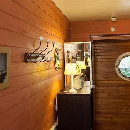 Peniche Mirage-chambre D'hotes 보트호텔 카르카손