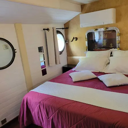 Péniche Mirage-chambre D'hôtes Botel Carcassonne